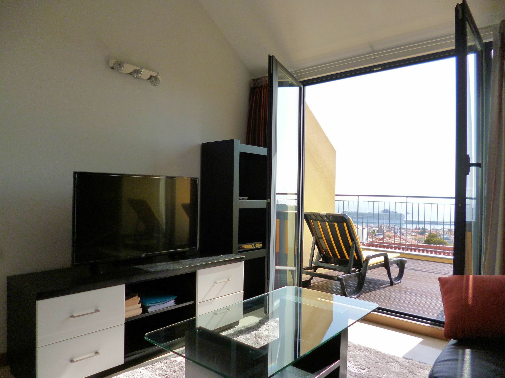 Living Funchal (Madeira)